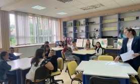 Studentët e UFAGJ-së marrin pjesë në aktivitetet psiko-sociale